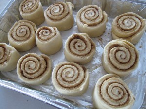 Cinnamon Rolls (27)