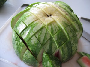 1 Watermelon cutting (4)